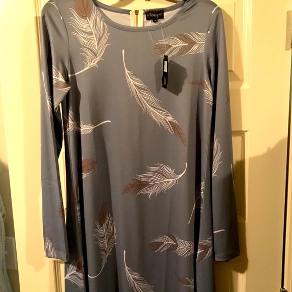 B. Boutique by Evergreen blue with feathers tunic - Picture 1 of 16